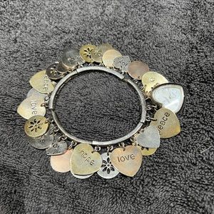 Charm bracelet